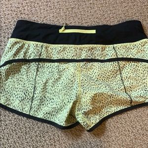 Lululemon Women’s shorts size 6